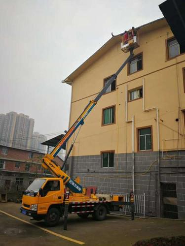 綦江高空作业车租赁-重庆龙顺工程机械设备租赁